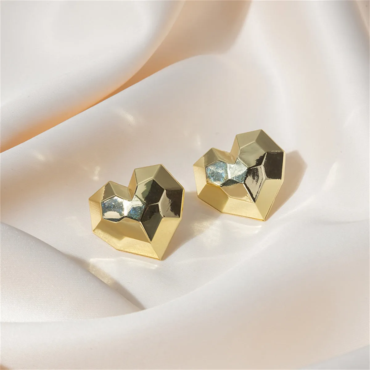 18K Gold-Plated Hammered Heart Stud Earrings