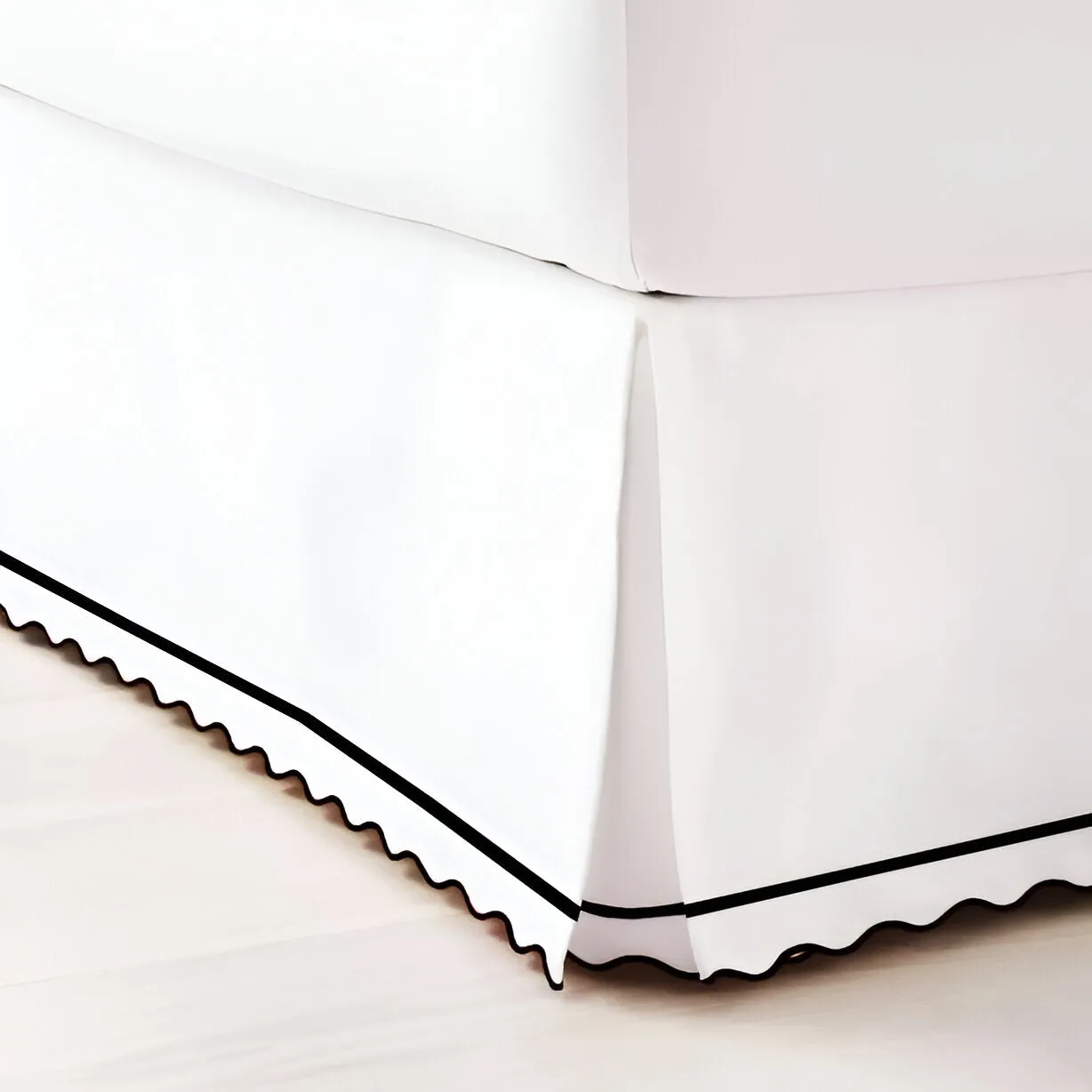 400TC Sateen Cotton Scallop Embroidery & Border Tailored Bed Skirt