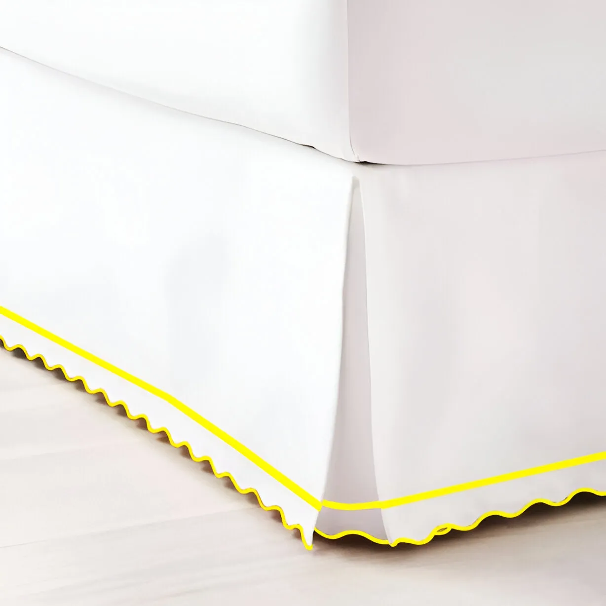 400TC Sateen Cotton Scallop Embroidery & Border Tailored Bed Skirt