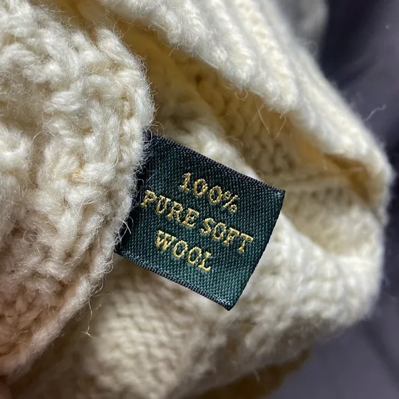 Authentic Blarney Woollen Mills Hand-Knit Sweater - Size XL, Creamy Ivory!!