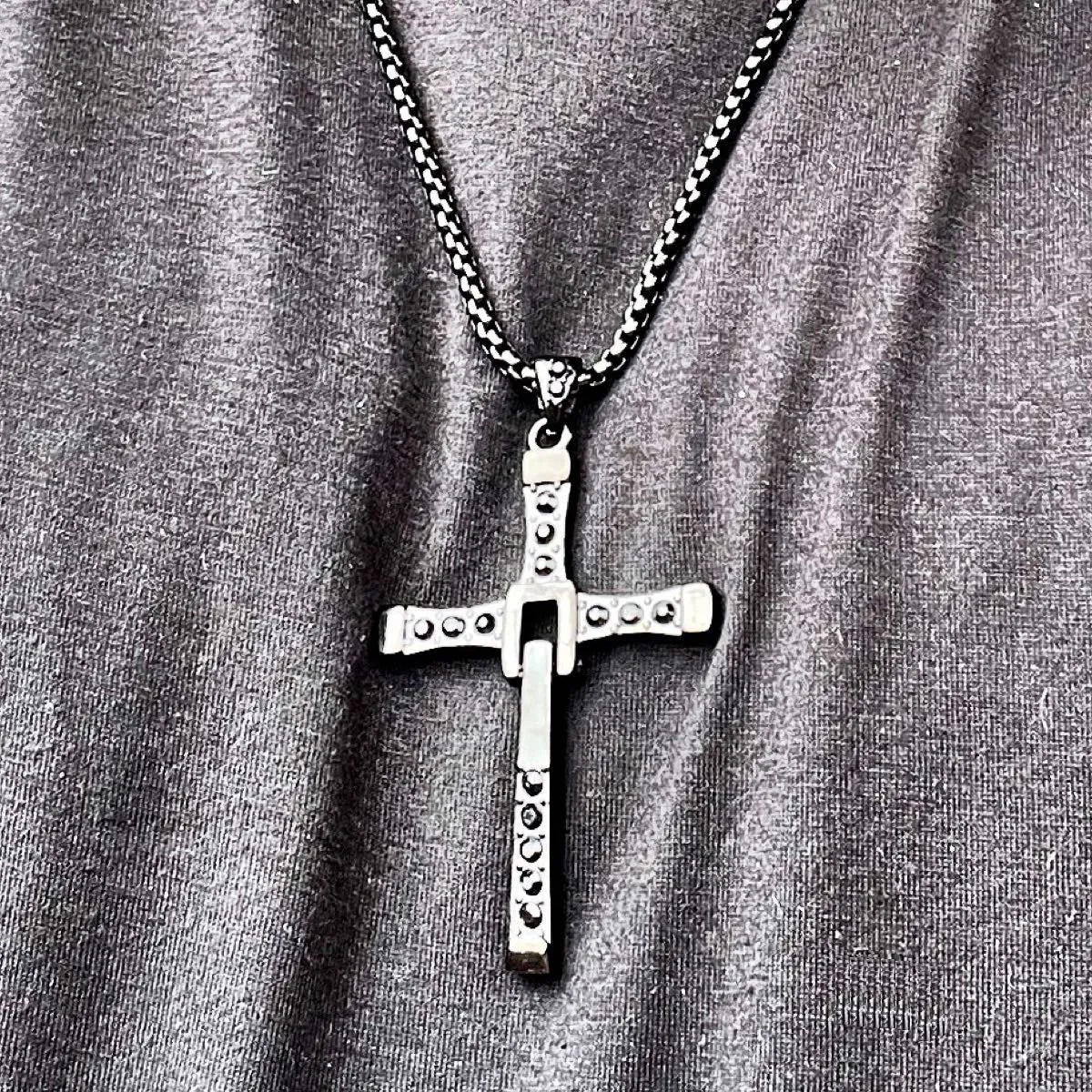 Black Fast & Furious Pendant (#p027black)