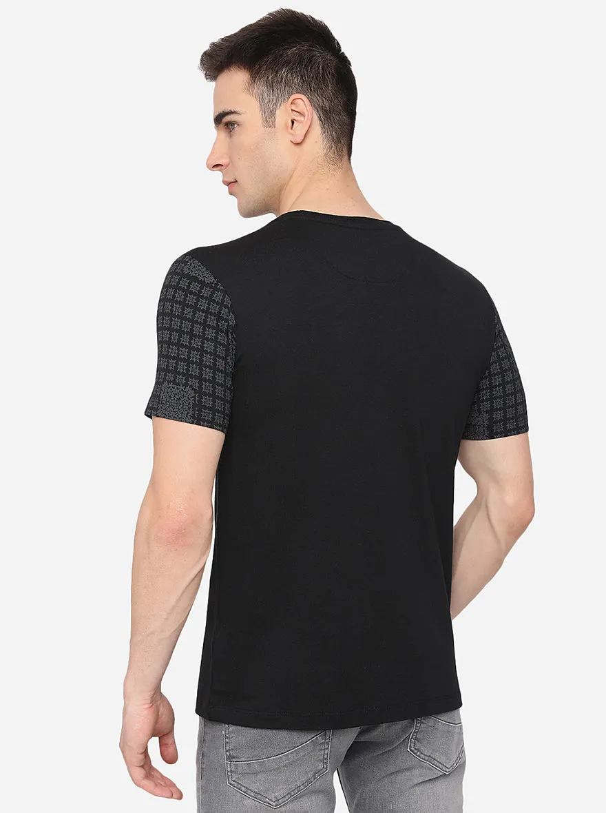 Black Printed Slim Fit T-Shirt | JadeBlue