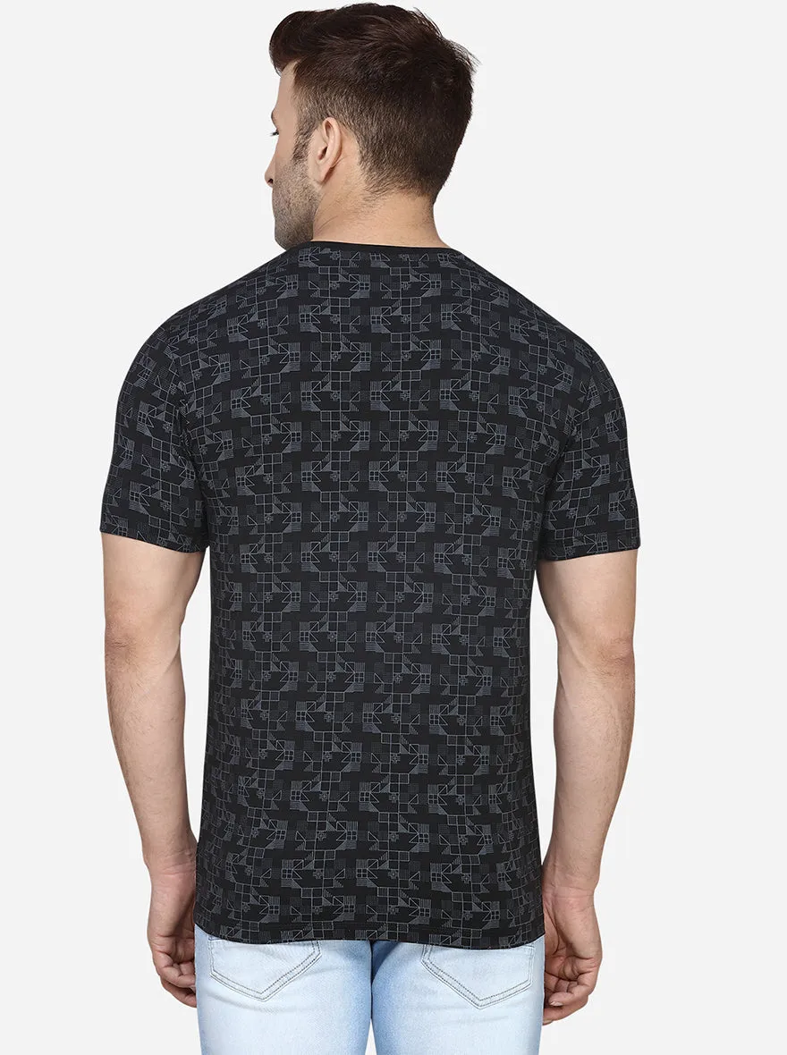 Black Printed Slim Fit T-Shirt | JadeBlue