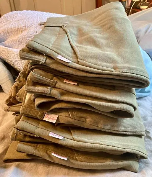 Breeches Tailored Sportsman Ladies Size 30 Side Zip