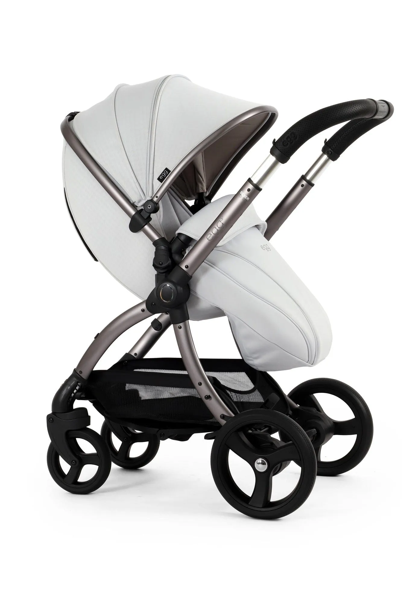 Egg 3 Luxury Cloud T i-Size Travel System - Houndstooth Silver