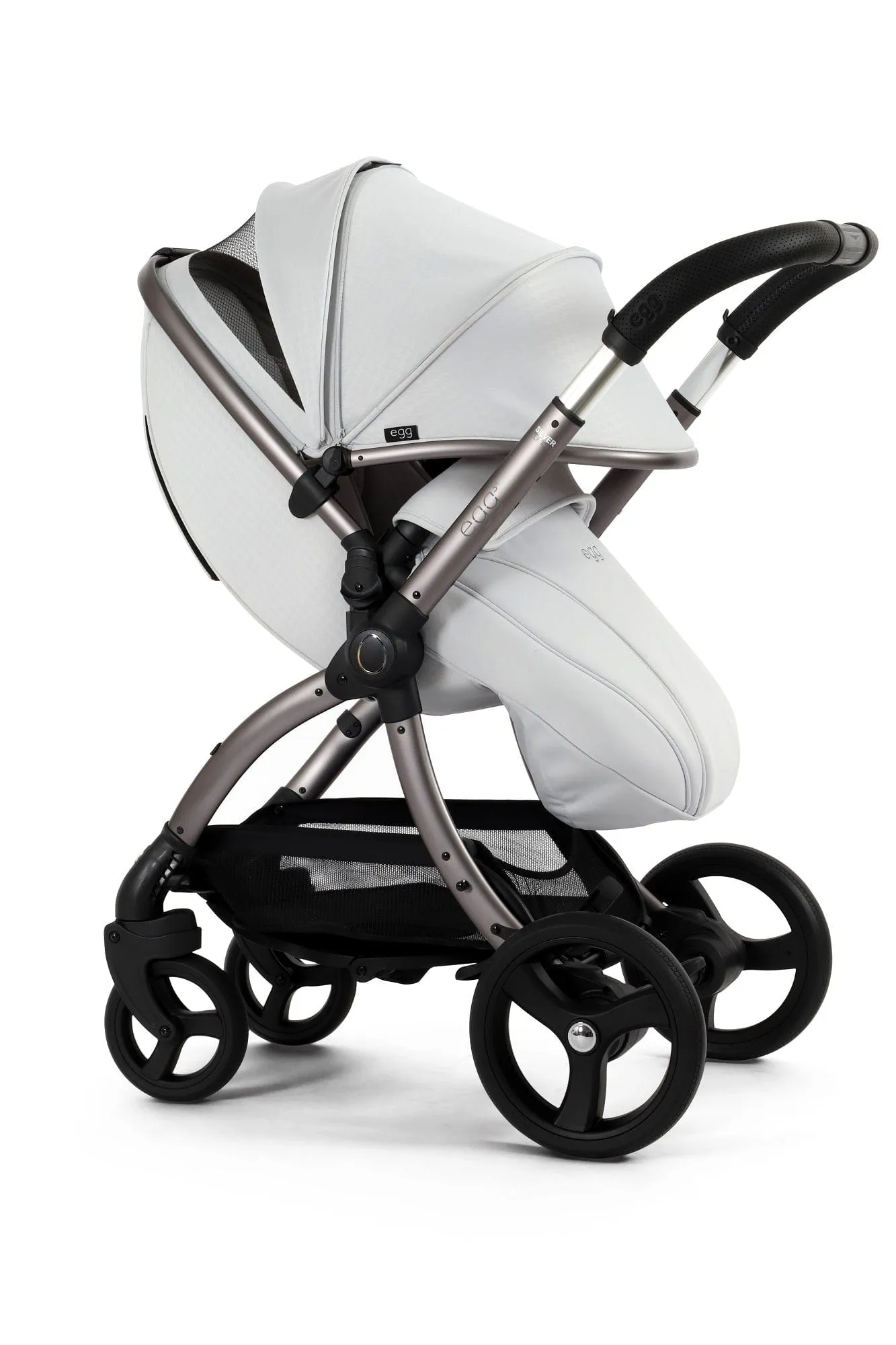 Egg 3 Luxury Cloud T i-Size Travel System - Houndstooth Silver