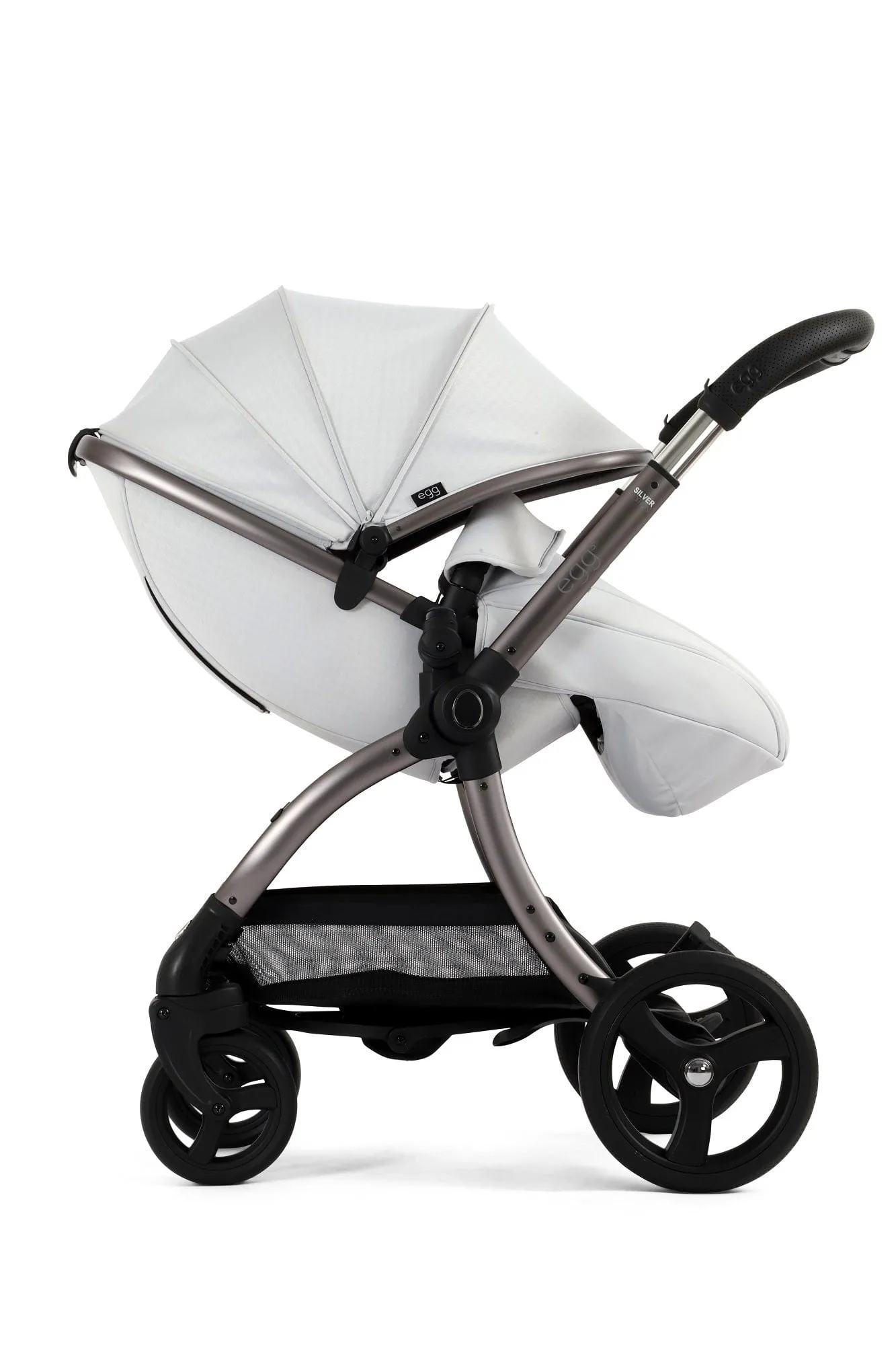 Egg 3 Luxury Cloud T i-Size Travel System - Houndstooth Silver