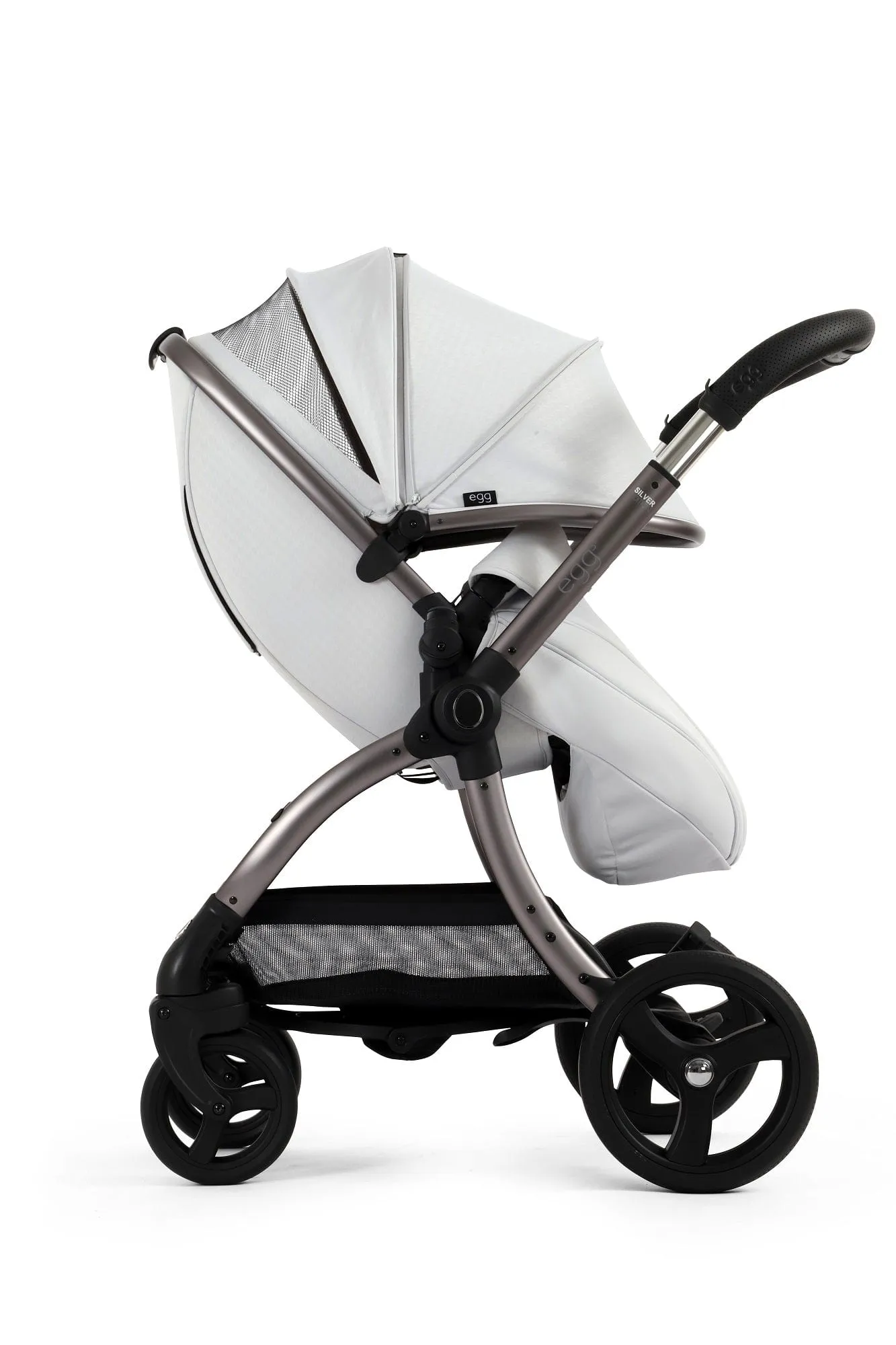 Egg 3 Luxury Cloud T i-Size Travel System - Houndstooth Silver