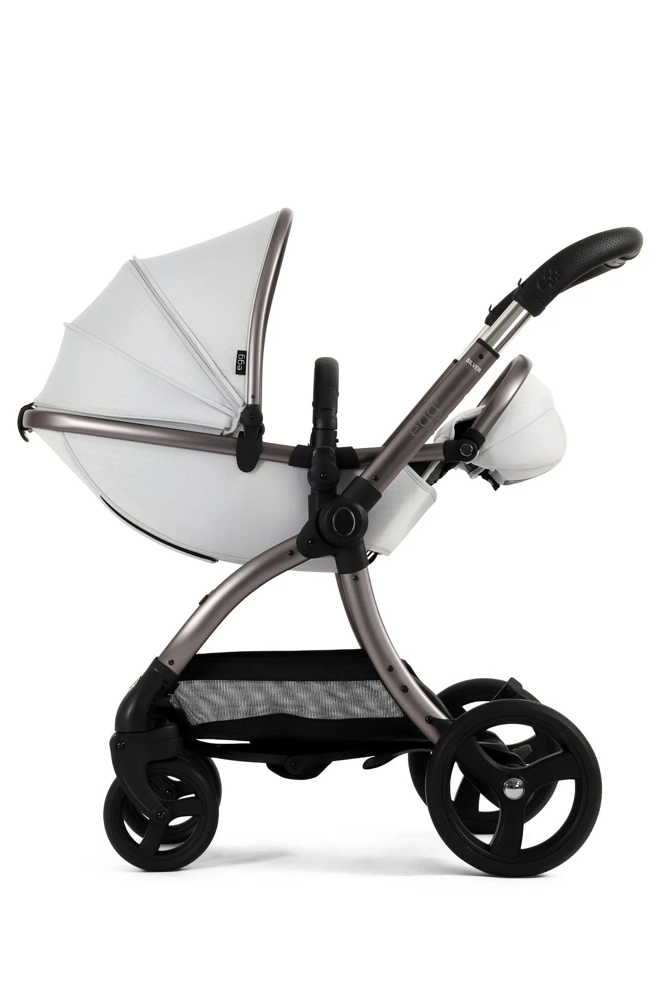 Egg 3 Luxury Cloud T i-Size Travel System - Houndstooth Silver