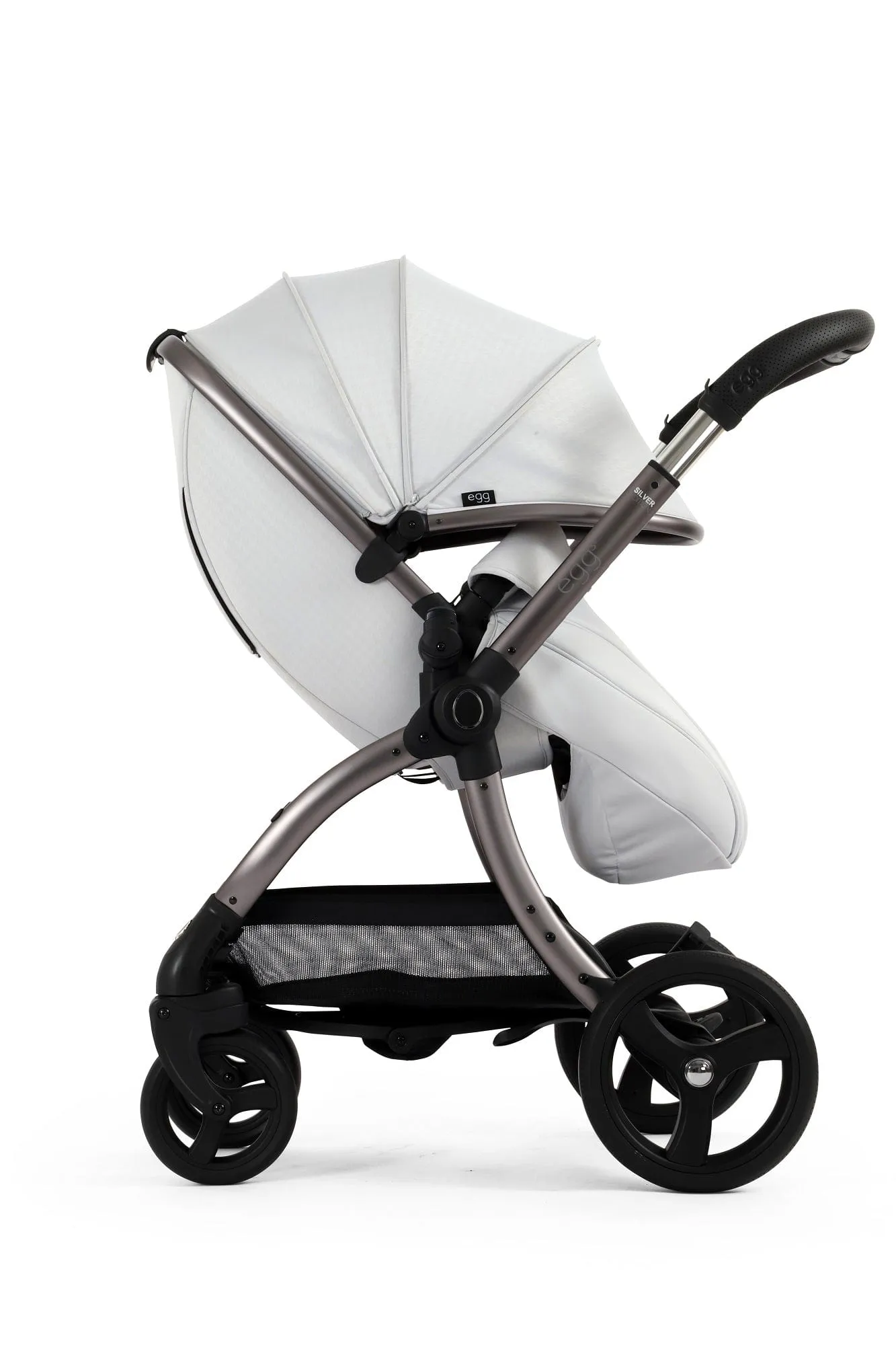 Egg 3 Luxury Cloud T i-Size Travel System - Houndstooth Silver
