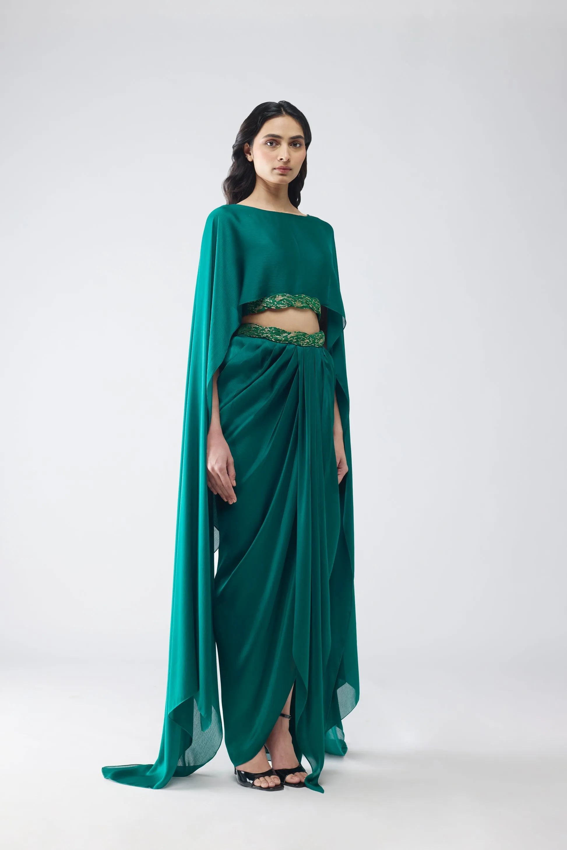 Fluid Cropped Cape And Skirt With Vintage Banarsi Detailing