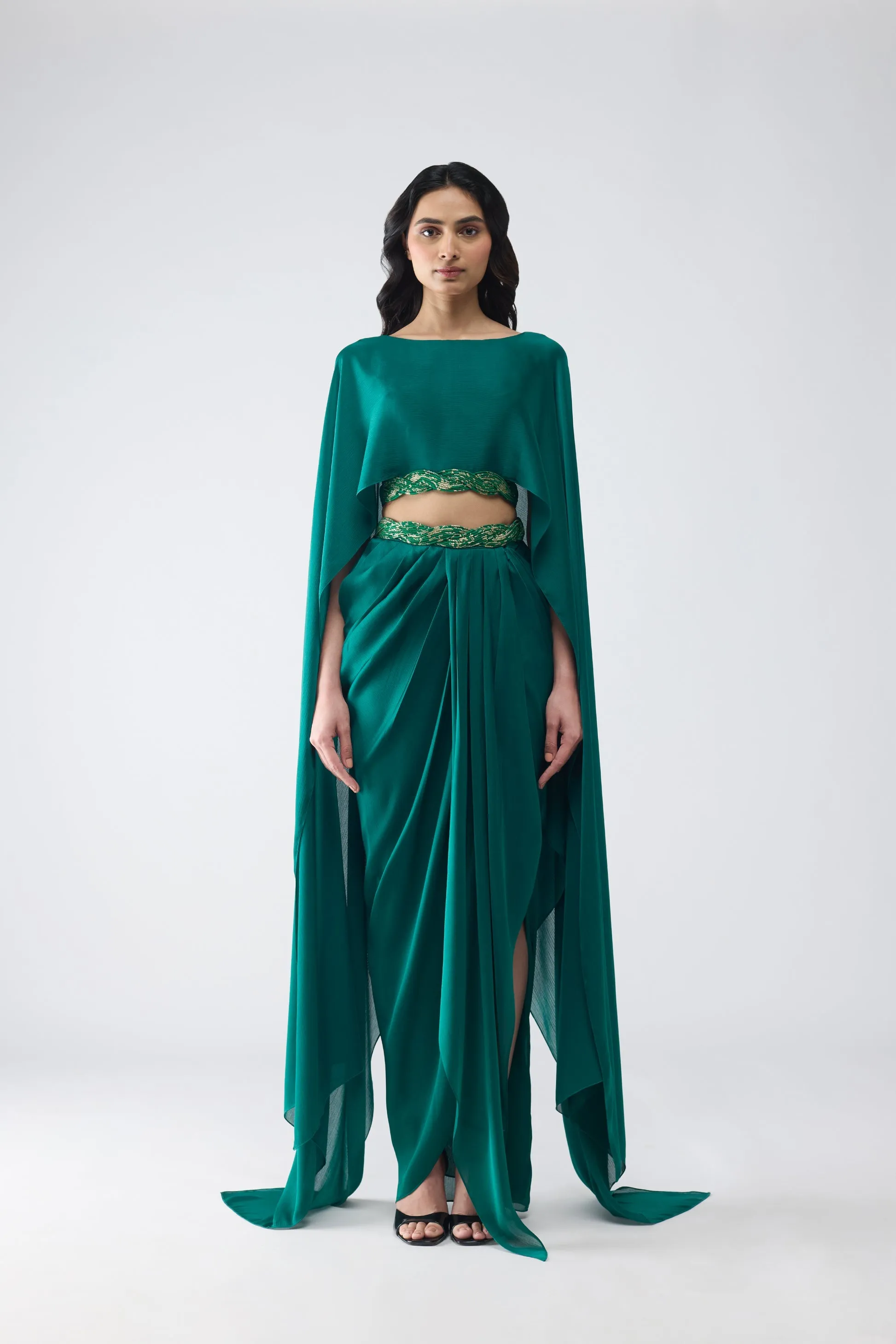 Fluid Cropped Cape And Skirt With Vintage Banarsi Detailing