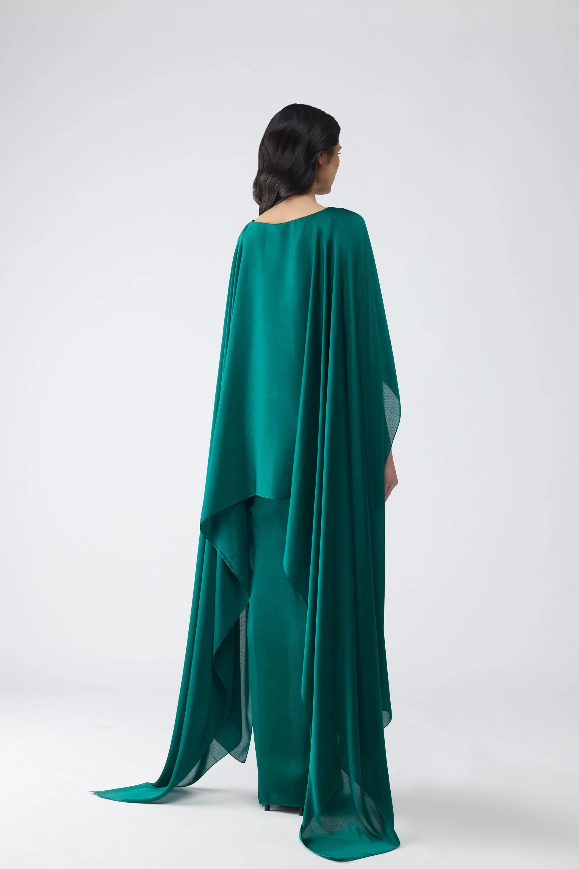 Fluid Cropped Cape And Skirt With Vintage Banarsi Detailing