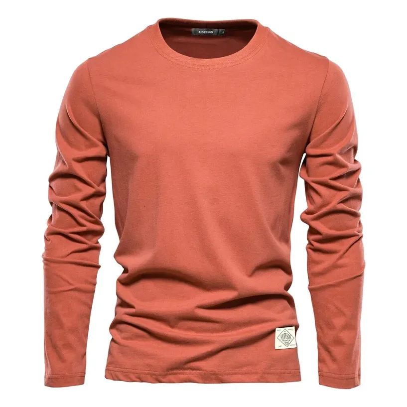 Levi | classic long sleeve t-shirt