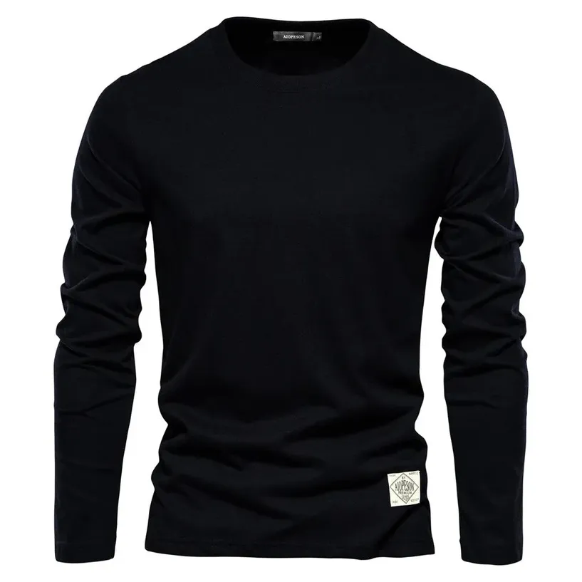 Levi | classic long sleeve t-shirt
