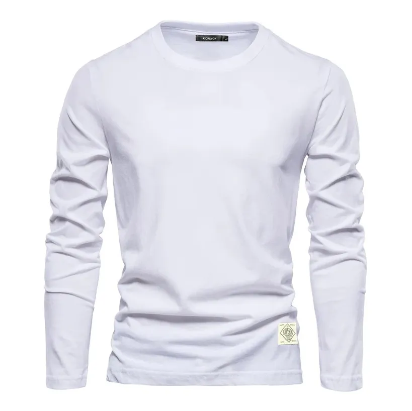 Levi | classic long sleeve t-shirt