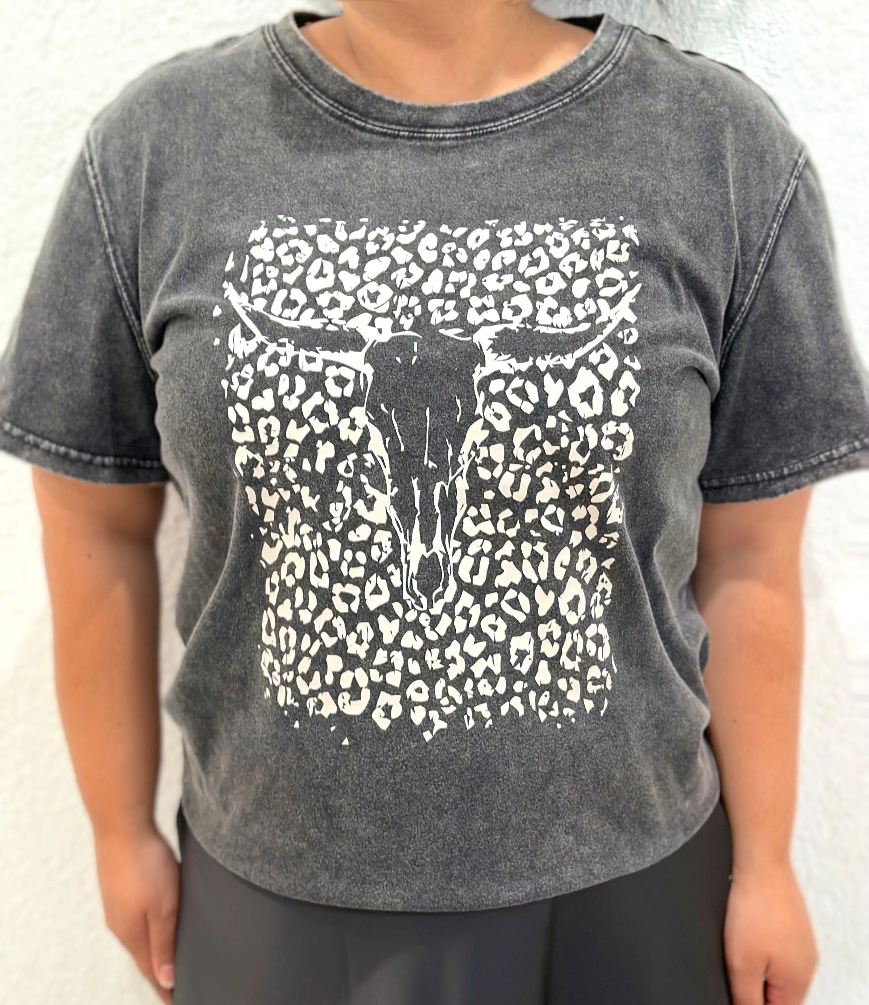 Longhorn Leopard Graphic T-Shirt