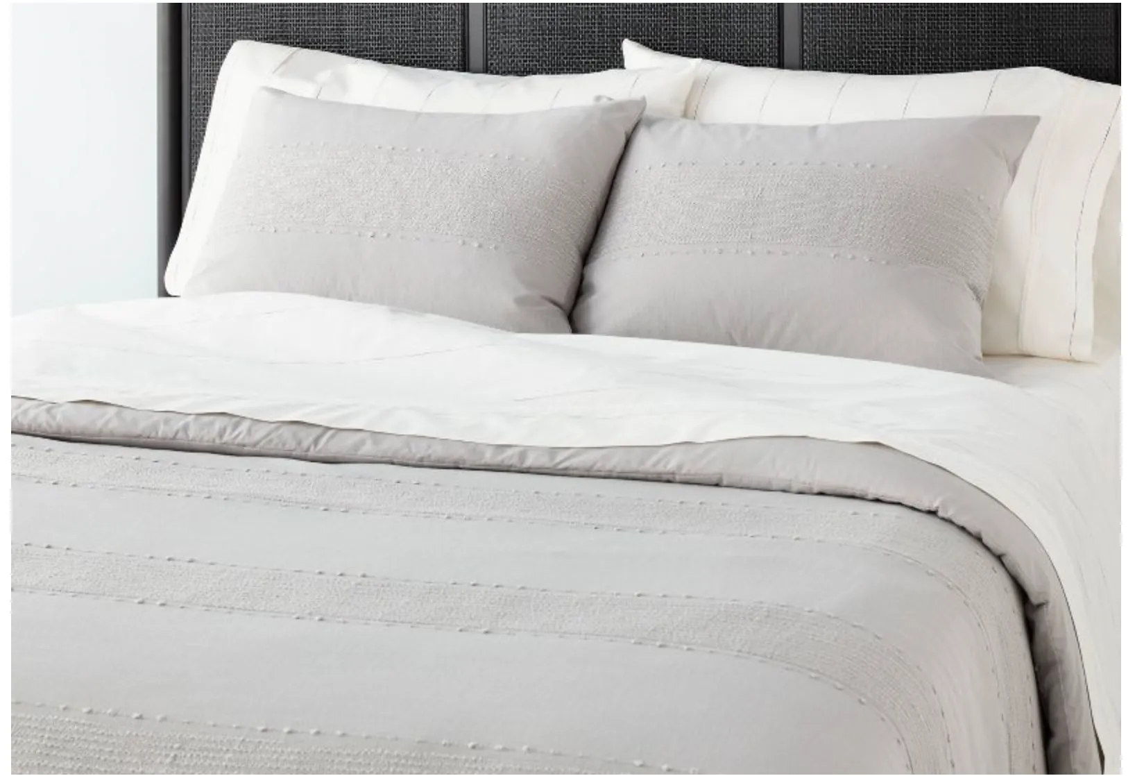 New Great Quality Slub Center Stripe Comforter Set - Hearth & Hand with Magnolia in Grey Sz Full/Queen! Joanna Gaines Exclusive Collection! Retails $175 