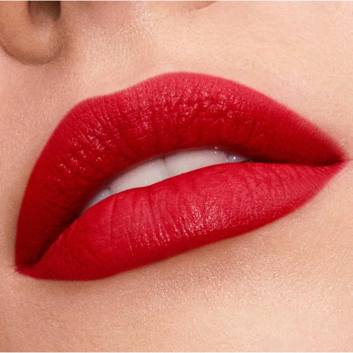 Pure Color Explicit Silk Matte Lipstick