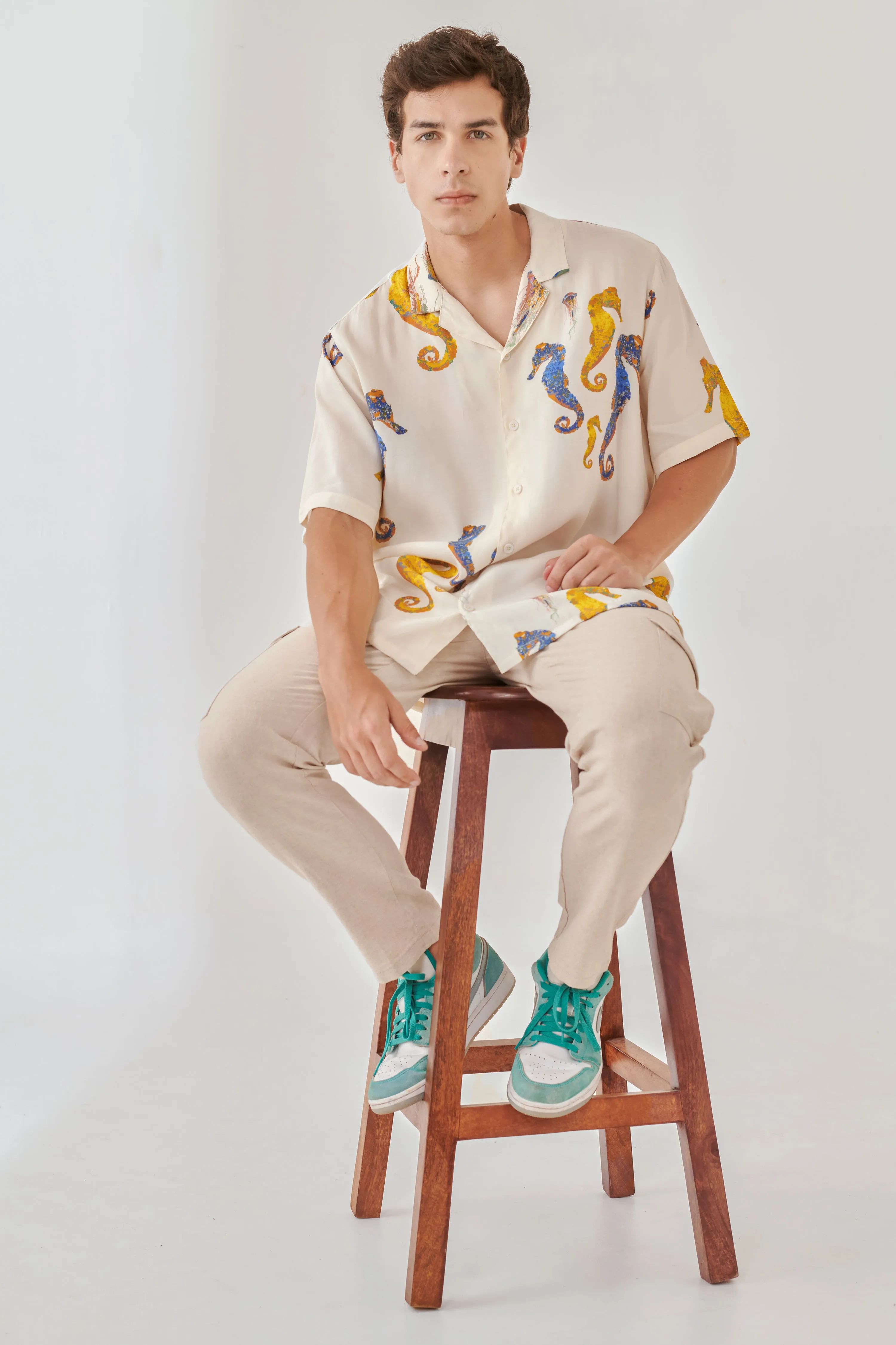 Seahorse White Oversize Hawaiian Collar Shirt