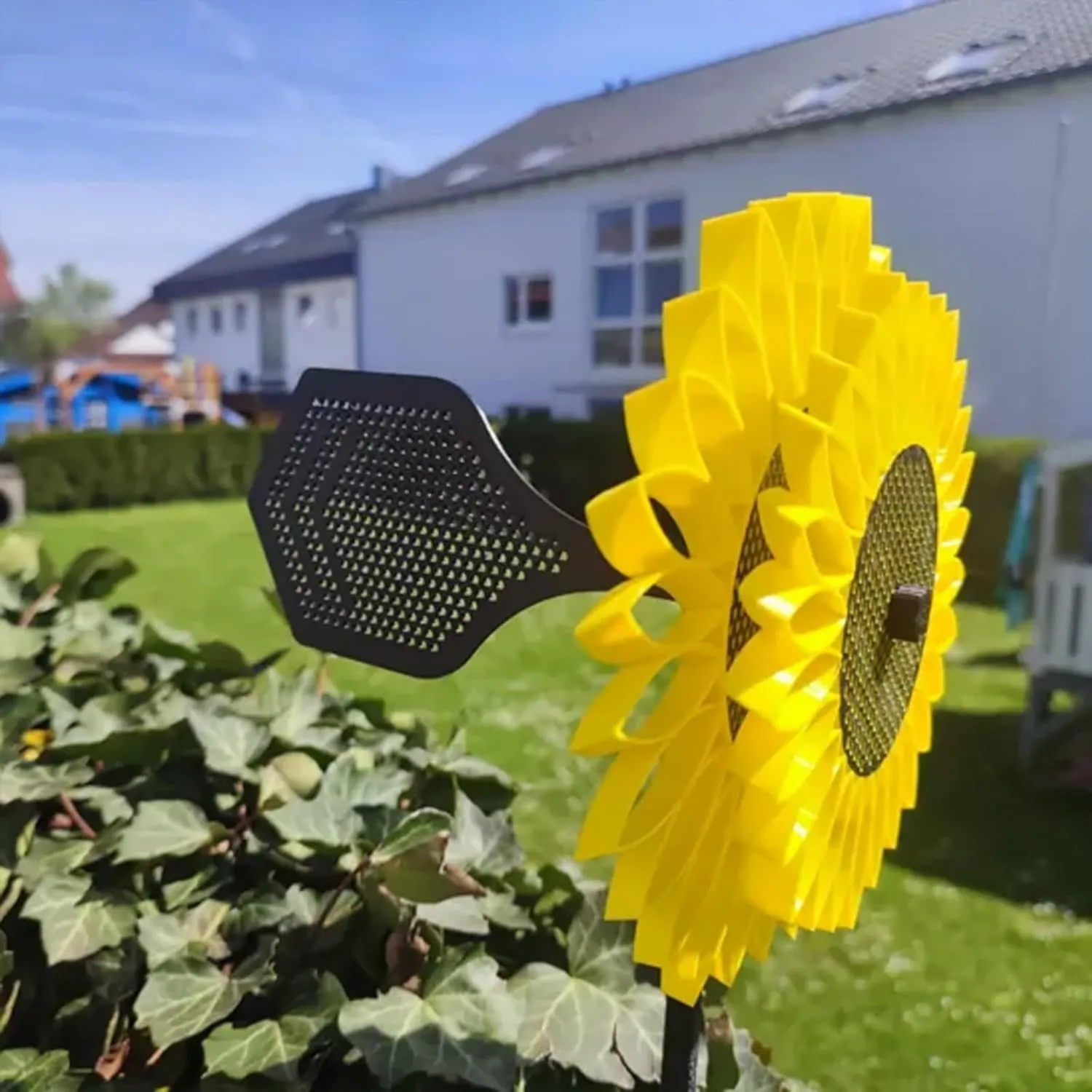 Sunflower & Daffodil Spin Magic Self-Adjusting Wind Turbines