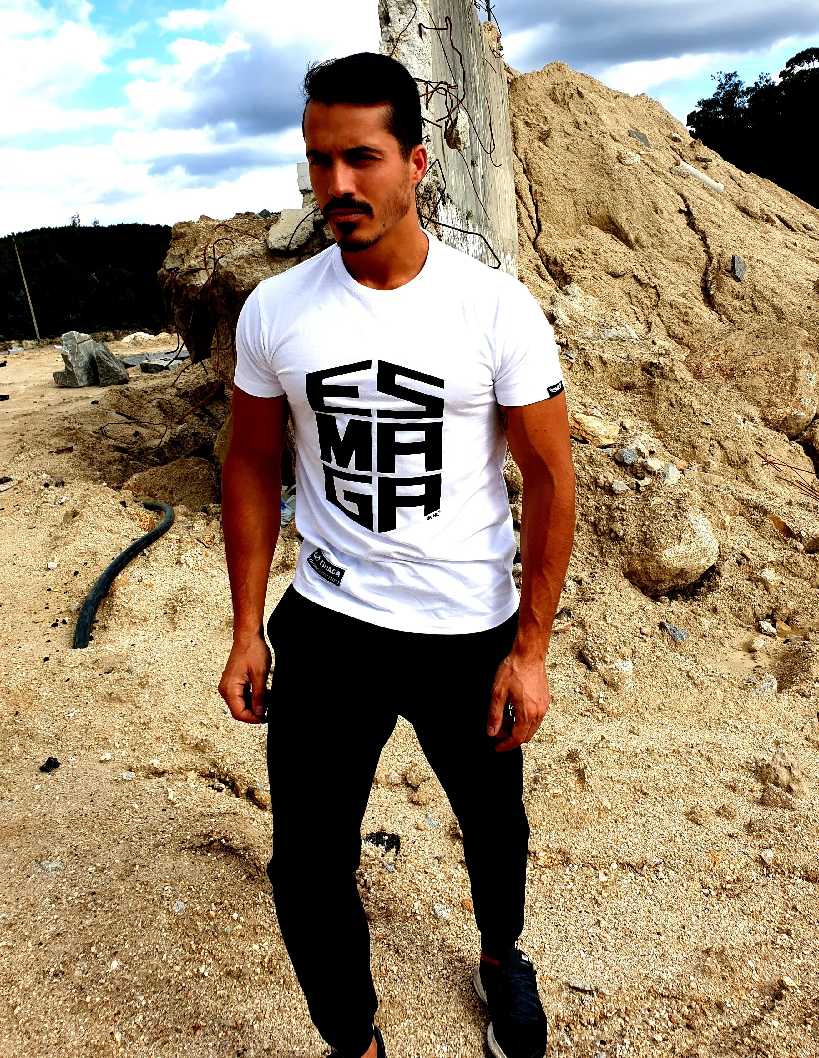 T-Shirt ESMAGA