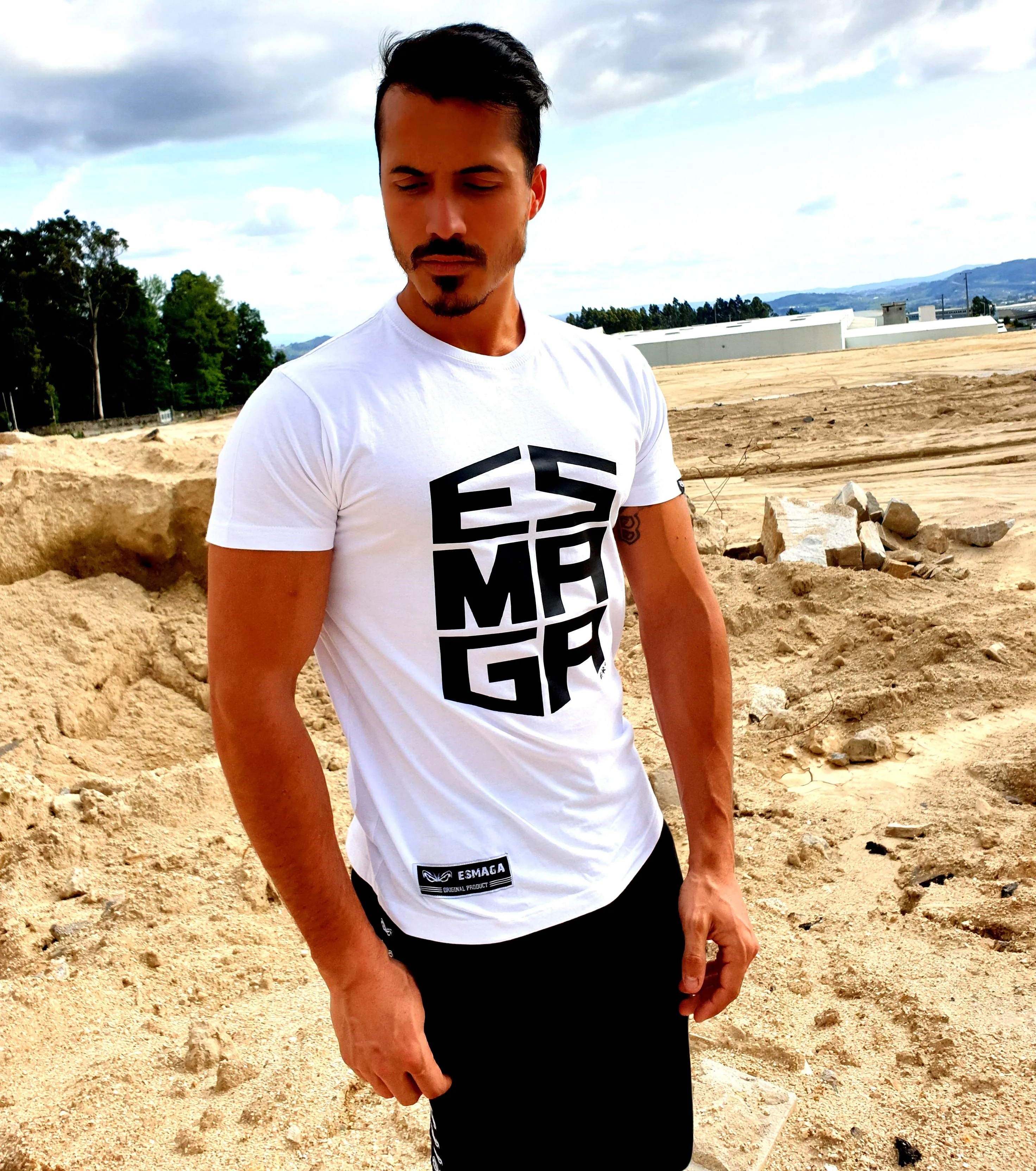 T-Shirt ESMAGA