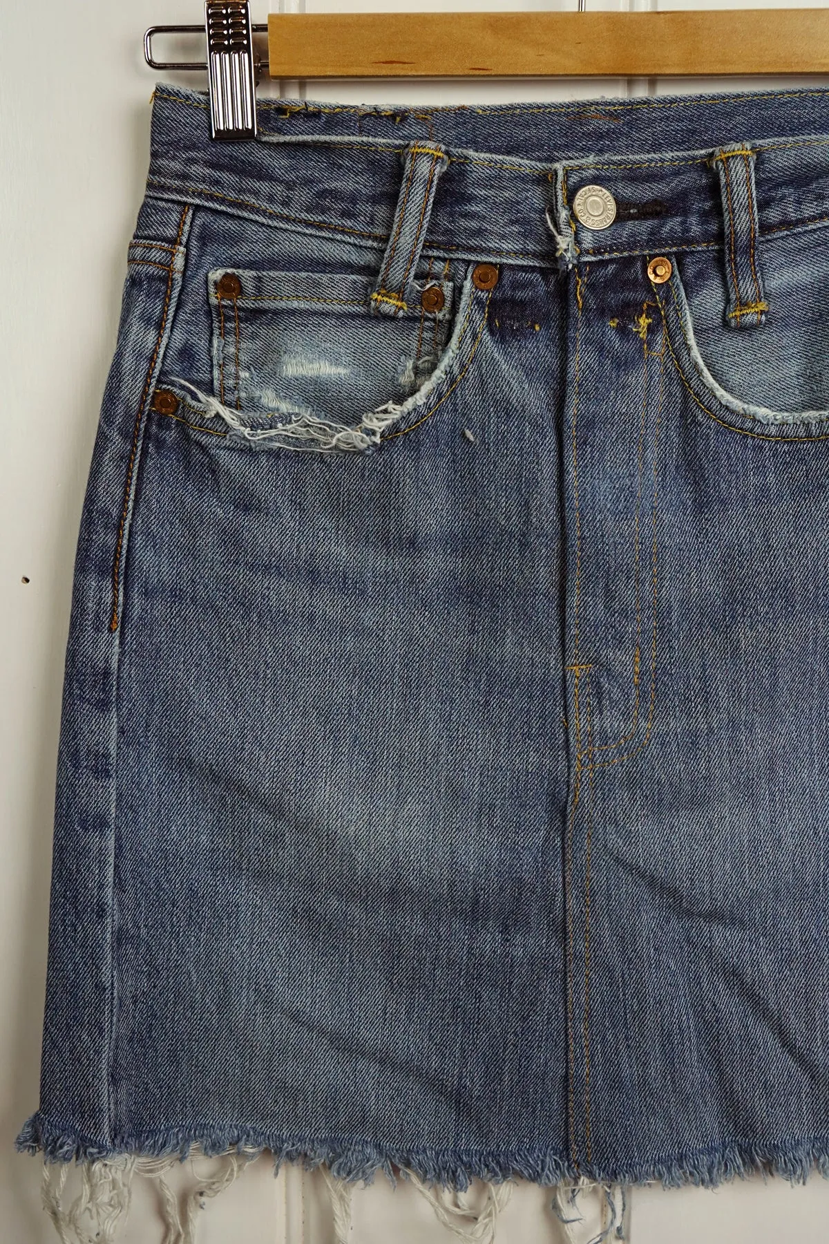 Vintage Levis - Denim Skirt 1005 - 26" (Small)